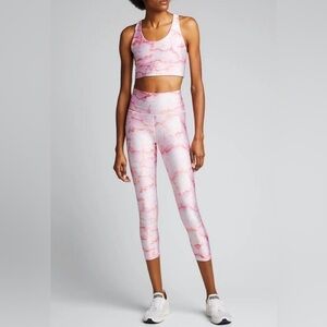 TEREZ Super High-Rise Marble Printed Capri Leggings, Pink and White Size M - NWT